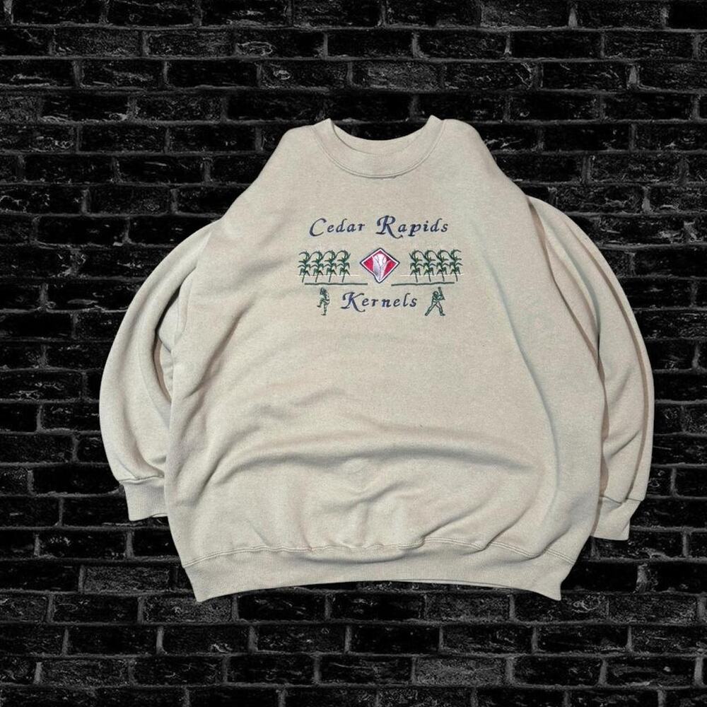 Vintage Cedar Rapids Kernels Sweatshirt Winona Made In USA Baseball Crewneck